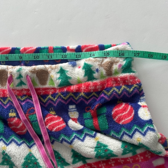 Holiday Fleece Pajama Pants - Picture 5 of 5